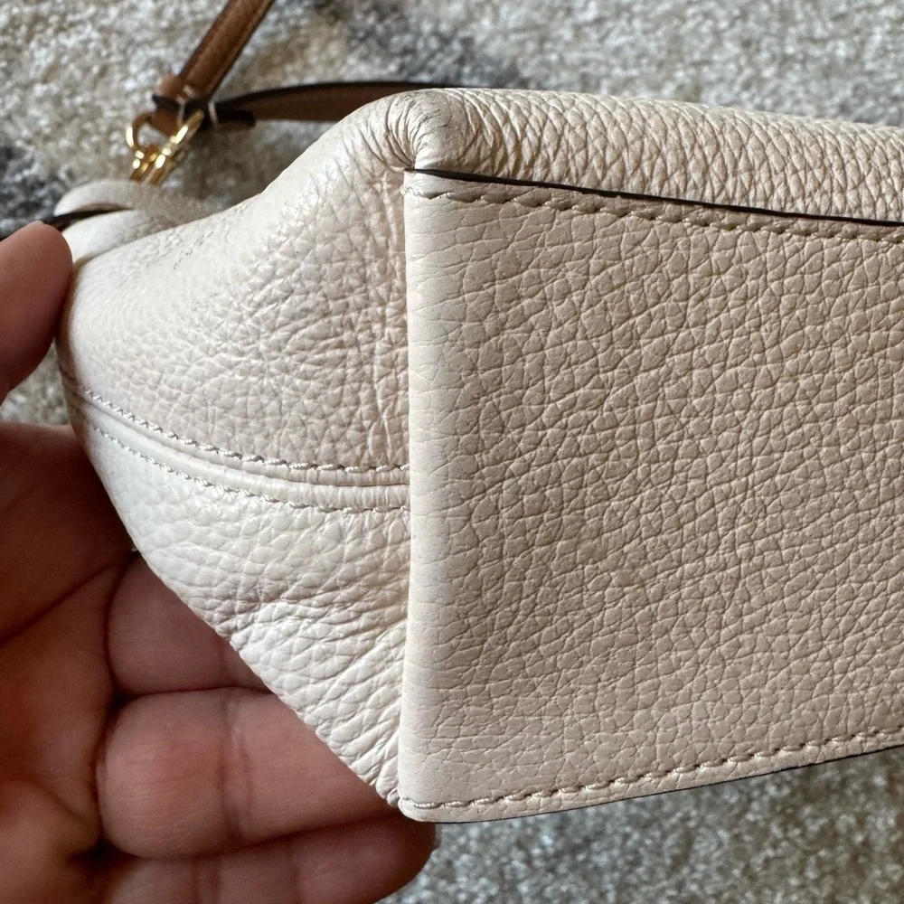 Coach Ivory and Tan Crossbody Bag - Picture 6 of 15